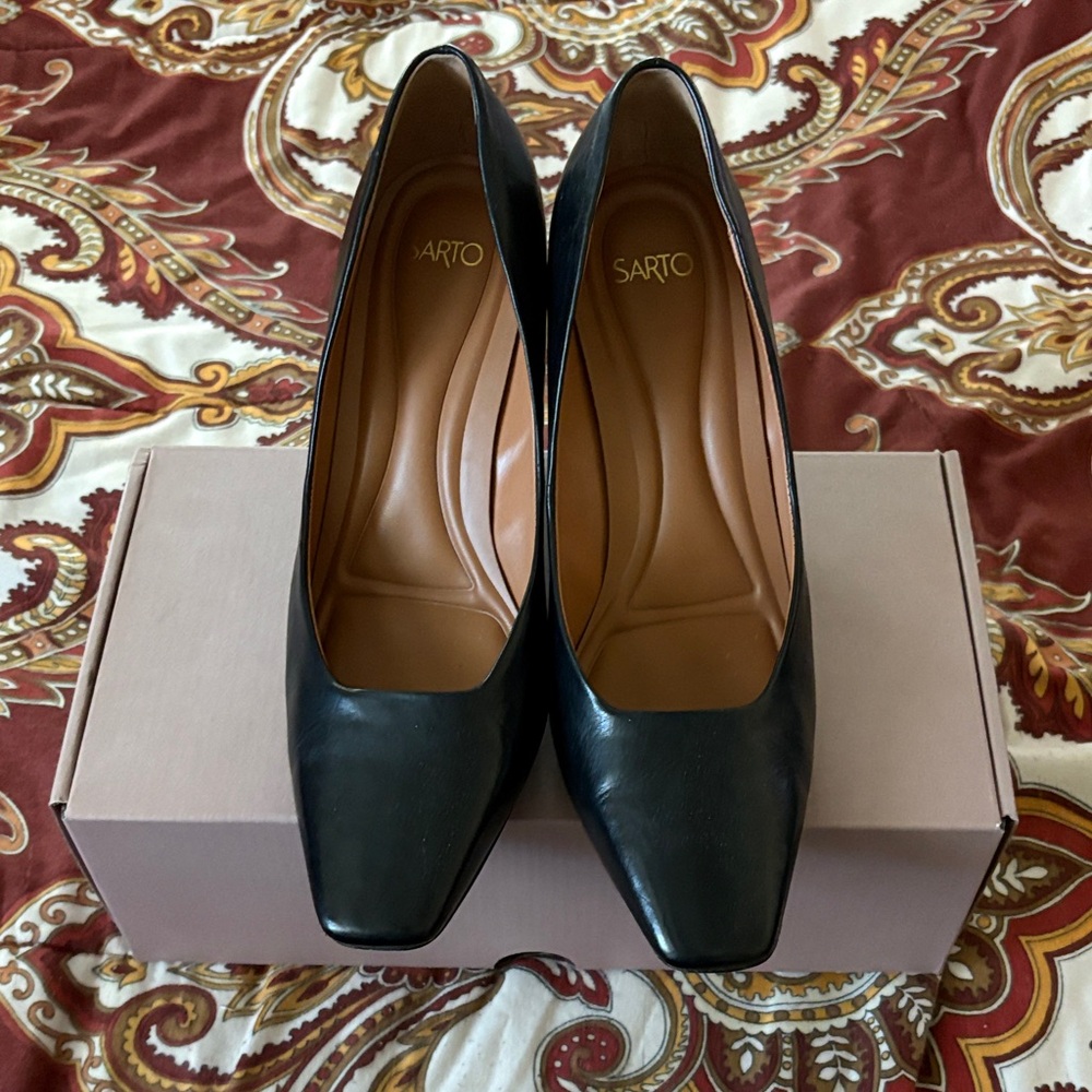 SARTO By Franco Sarto Elegant Black Heels